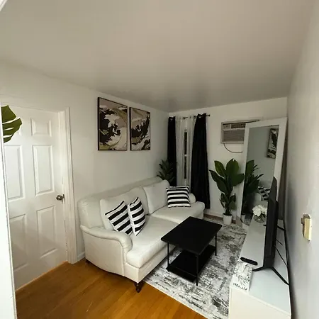 Urban Oasis I Villa